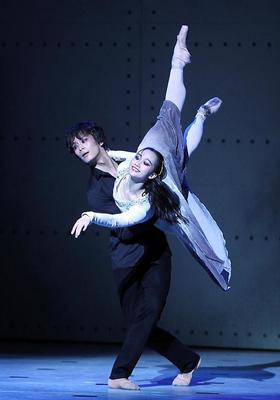 2017年上海市文艺创作工作会议 推动文艺繁荣，服务人民需求