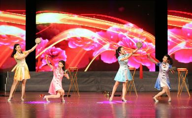 到人民中去——省文联文艺志愿者走进东莞塘厦文艺创作采风惠民演出